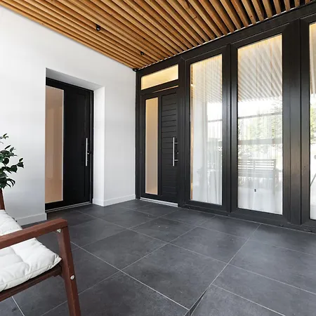 Alojalia Apartment *
